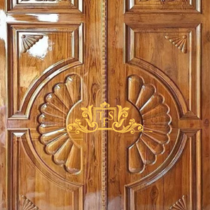 Wooden Door in Solid Wood