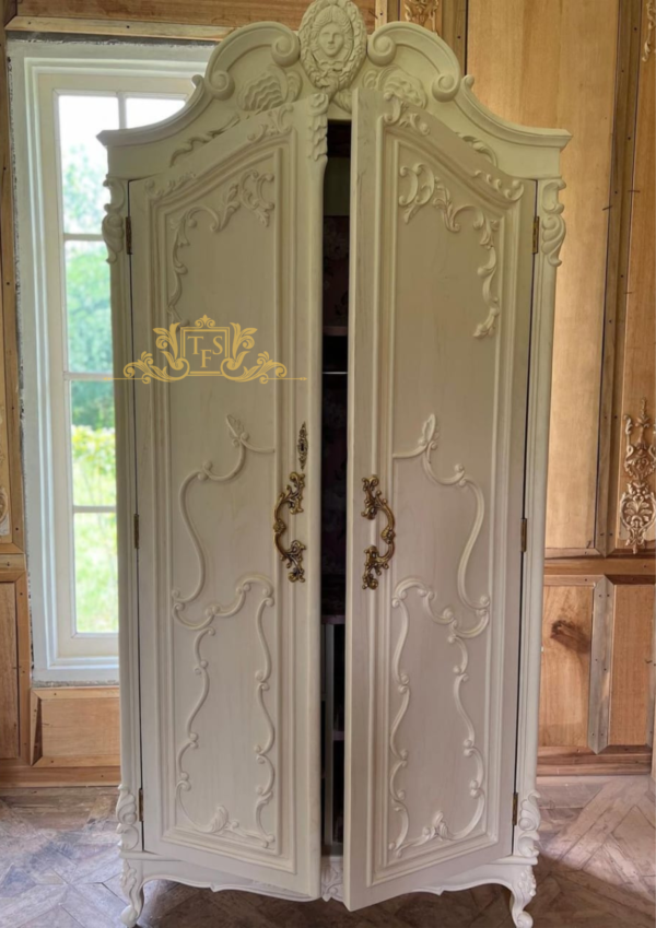 Wooden Royal Wardrobe